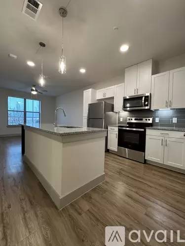 Main picture of 1029 N Saginaw Blvd