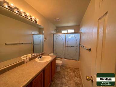 Main picture of 5807 Poudre Way