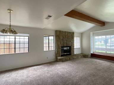 Main picture of 1512 N B Ct