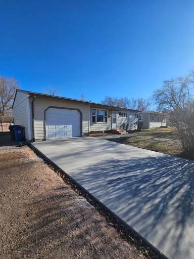 Main picture of 2110 Maywood Dr