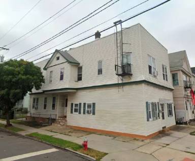 Main picture of 1040 Louisa St