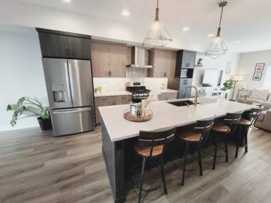Main picture of 1019 Park Ave