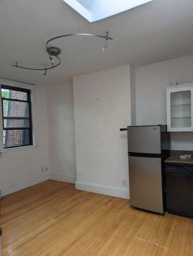 Main picture of 141 Arlington St