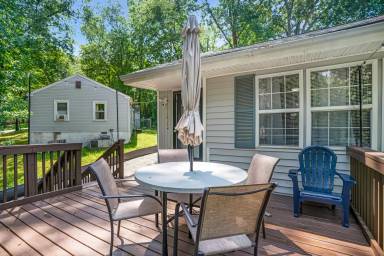 Main picture of 712 Woodlawn Dr