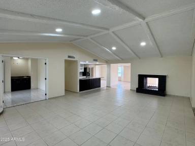 Main picture of 5502 W Frier Dr
