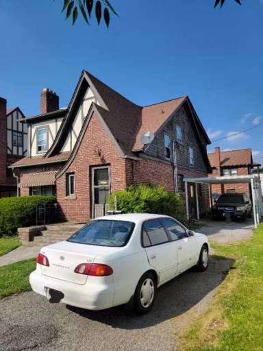 Main picture of 211 Broad St