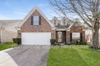 Main picture of 4825 Bloomfield Dr