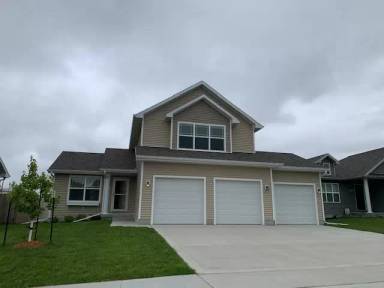 Main picture of 2005 2nd St SW