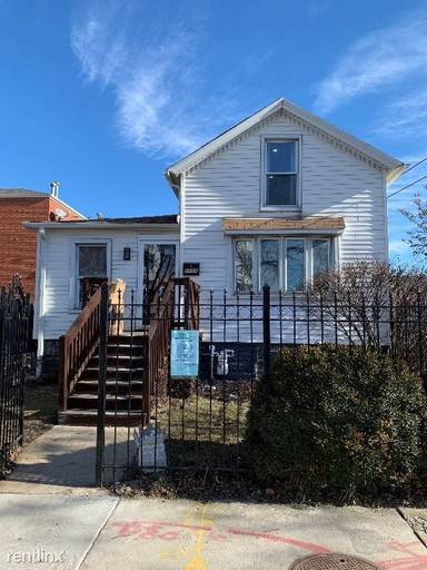 Main picture of 1111 S Campbell Ave