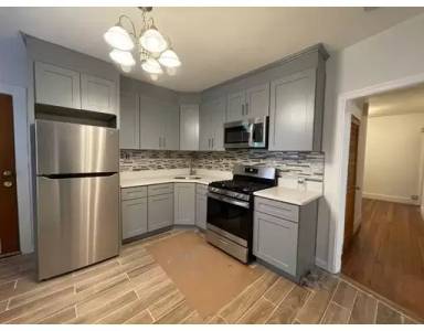 Main picture of 48 Woolson St