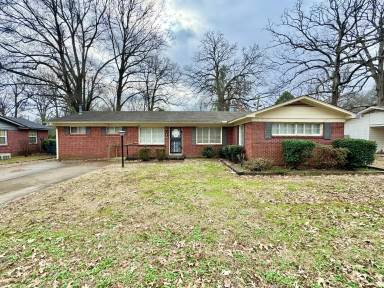 Main picture of 4555 Willow Rd