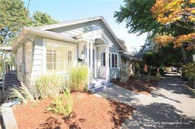 Main picture of 5026 9th Ave NE