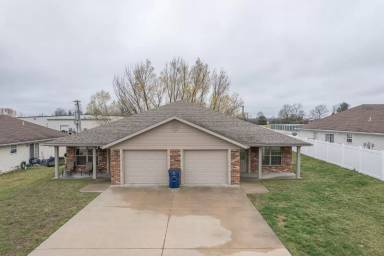 Main picture of 145 Rief Ct