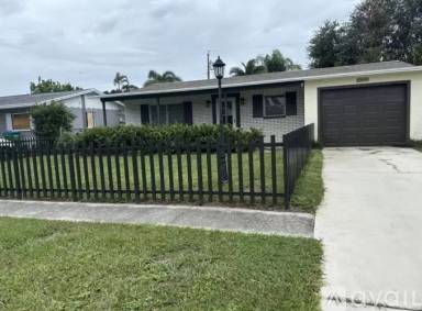 Main picture of 10890 Freedom Blvd