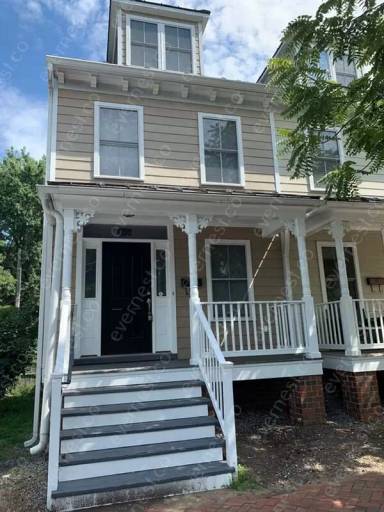 Main picture of 708 Albemarle St