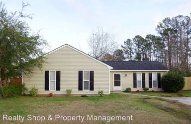 Main picture of 222 Lakewood Dr