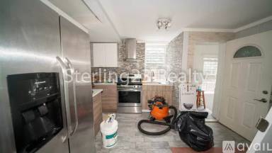 Main picture of 2561 46th St