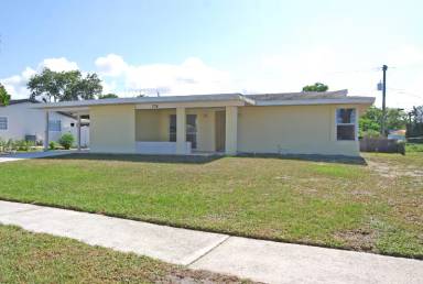 Main picture of 718 Badger Dr NE