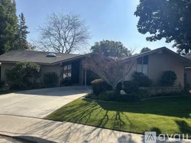 Main picture of 6409 Pigott Ct