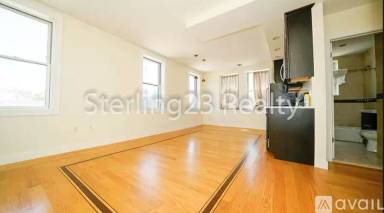 Main picture of 2620 Hoyt Ave S