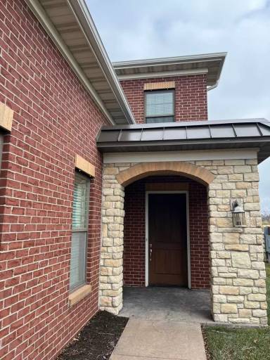Main picture of 1616 Residence Dr