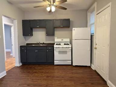 Main picture of 5601 W Wabansia Ave