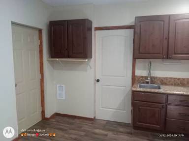 Main picture of 3900 S Main St
