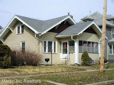 Main picture of 1410 W 2nd St