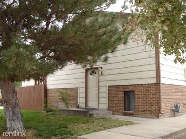 Main picture of 460 Voiles St