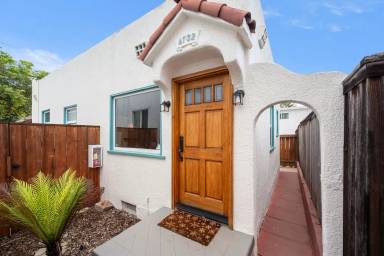 Main picture of 4778 Oregon St