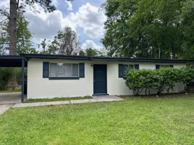 Main picture of 6814 Tinkerbell Ln