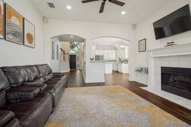Main picture of 3737 Cottonwood Springs Dr