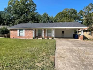 Main picture of 2034 Bermuda St