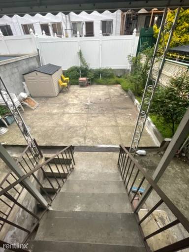 Main picture of 80 Seigel St