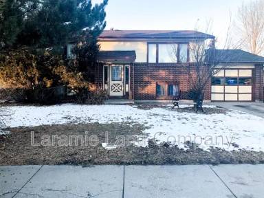 Main picture of 1809 Arnold St