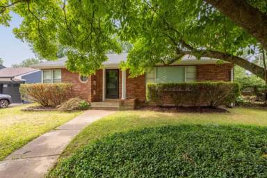 Main picture of 42 Villawood Ln