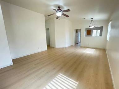 Main picture of 4925 River Splash Ave