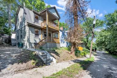 Main picture of 3033 Marshall Ave