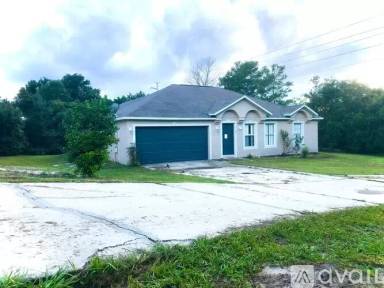 Main picture of E Old Mill Dr