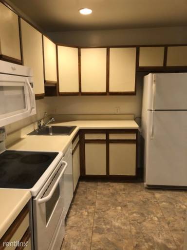 Main picture of Willow Wood Condominiums