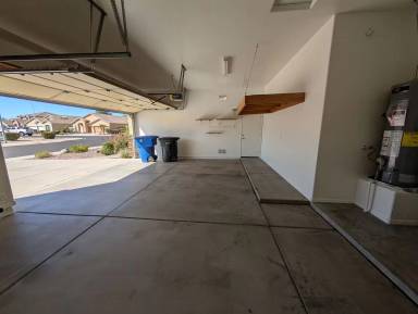 Main picture of 2692 E Torrey Pines Ln