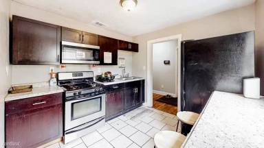 Main picture of 1860 North Ave NW
