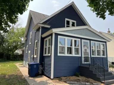 Main picture of 417 E Lincoln Ave