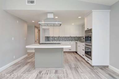 Main picture of 980 Presidio Dr