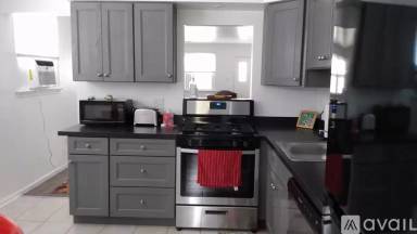 Main picture of 7020 Calvert Ave