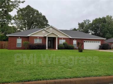 Main picture of 313 Trent Rd