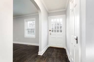 Main picture of 2664 Kings Hwy