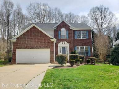 Main picture of 8907 Deerland Ct