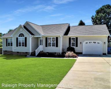 Main picture of 421 Haybale Ct