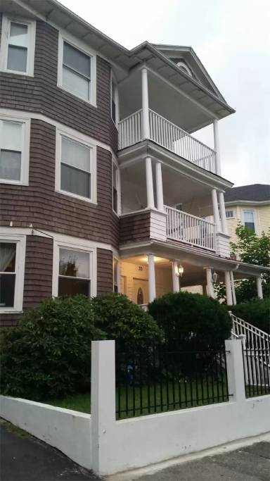 Main picture of 33 Beaver St